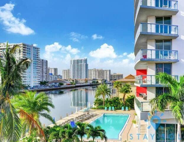 Balcony - Pool - Near Beach - Gym Hallandale Beach Exterior foto