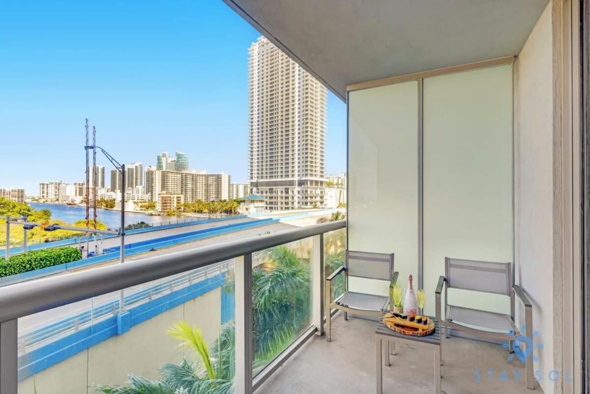 Balcony - Pool - Near Beach - Gym Hallandale Beach Exterior foto