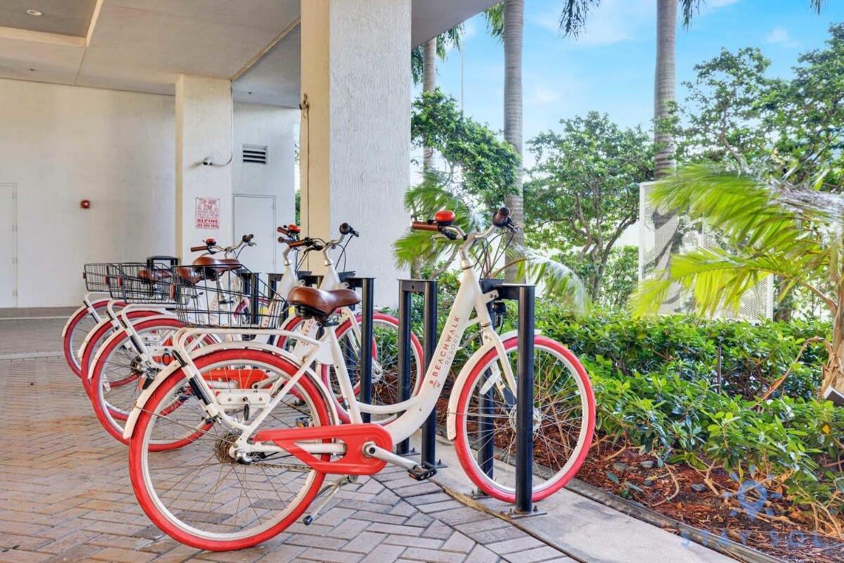 Balcony - Pool - Near Beach - Gym Hallandale Beach Exterior foto