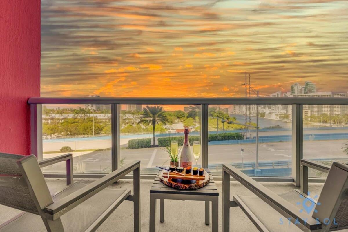 Balcony - Pool - Near Beach - Gym Hallandale Beach Exterior foto